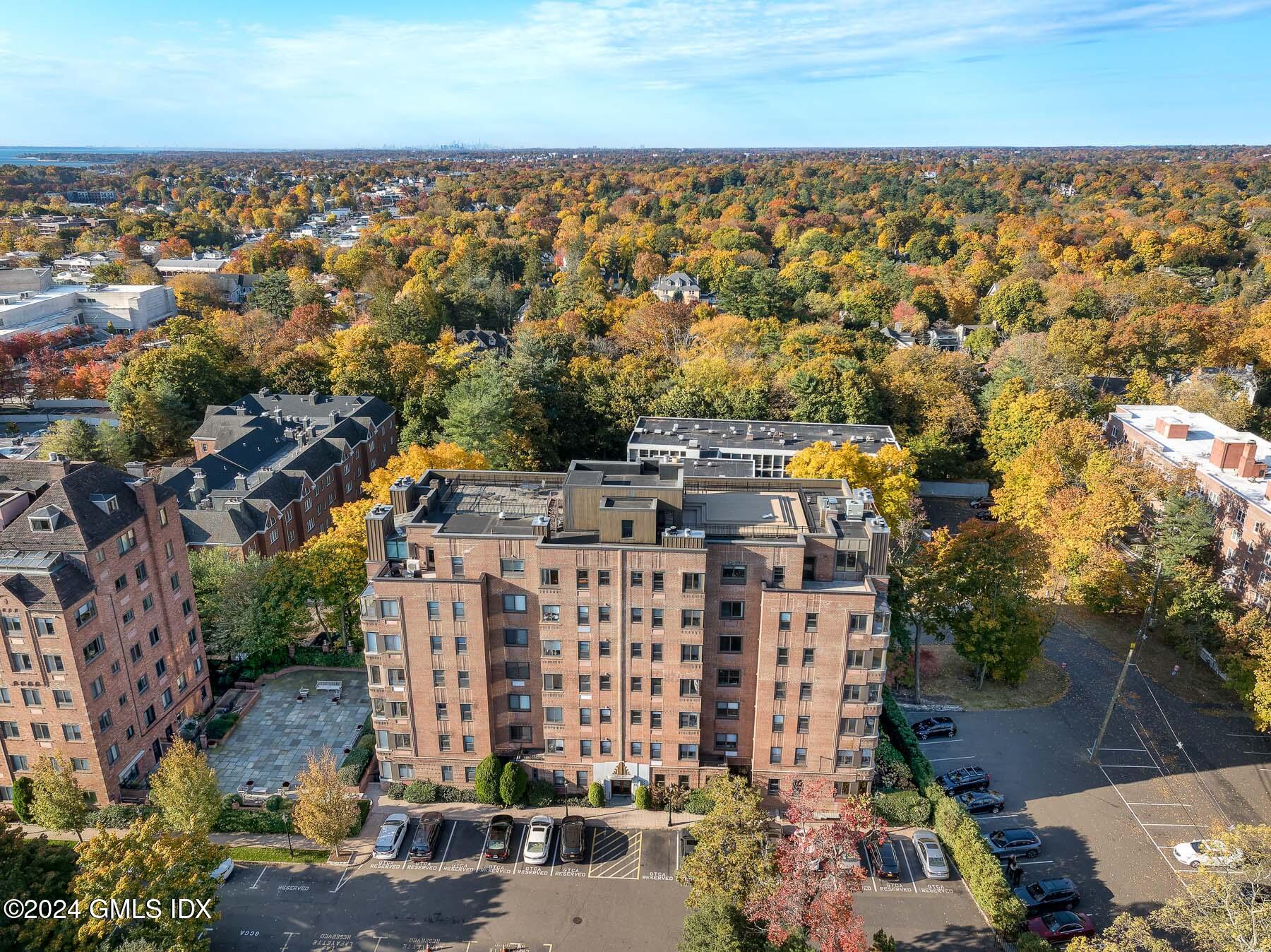 15 Lafayette Court, 1D