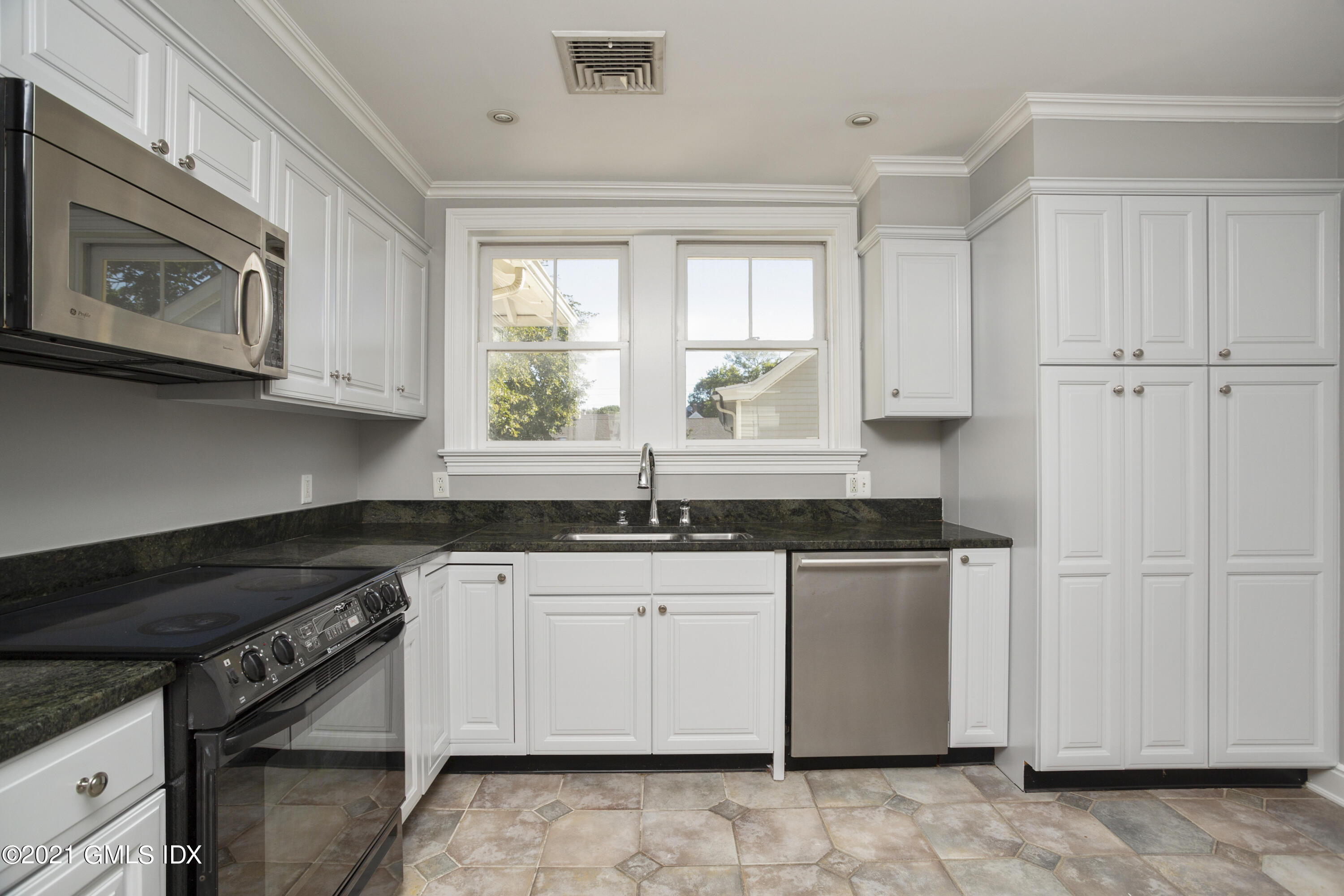 53 William Street, B