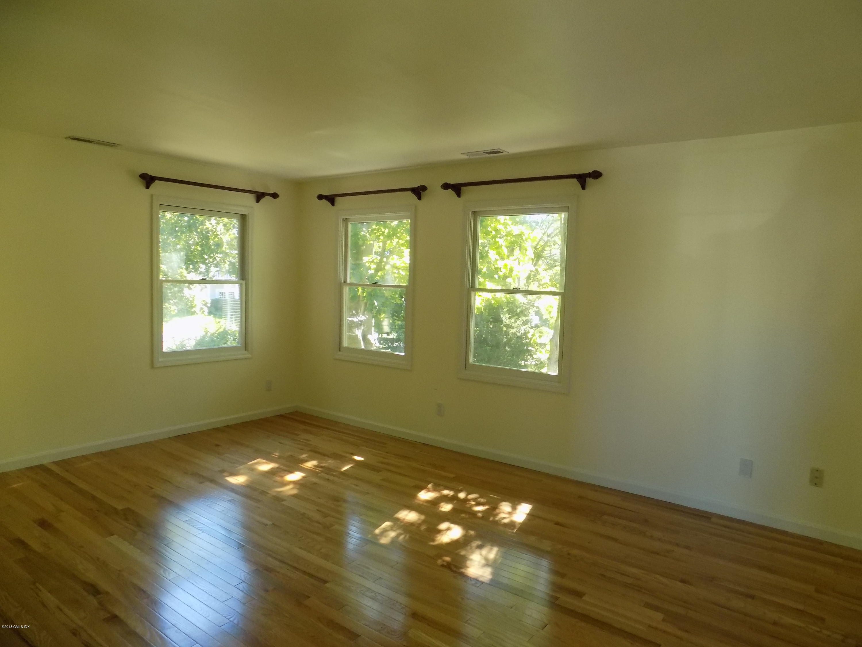 10 Fairfield Avenue, B