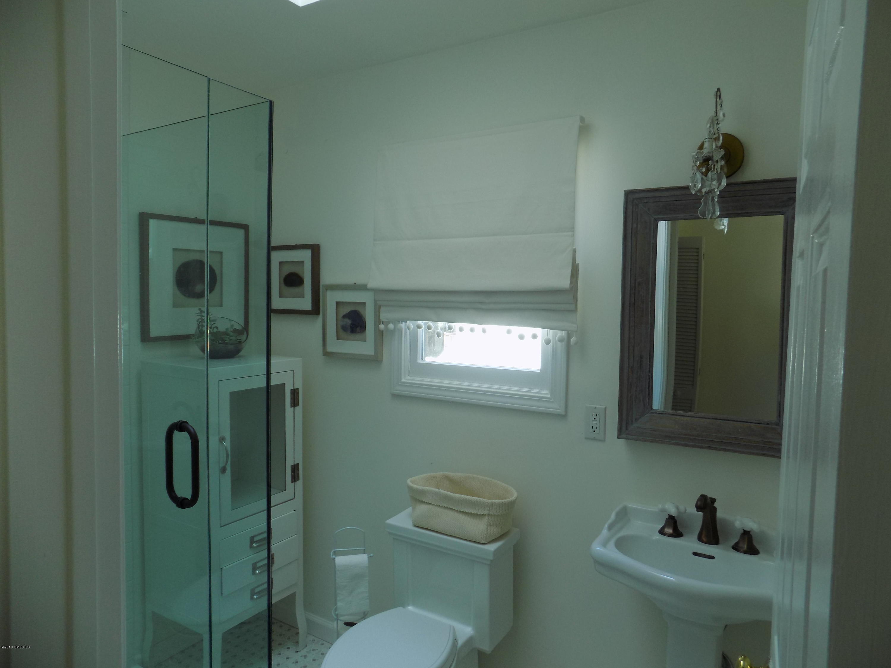 10 Fairfield Avenue, B