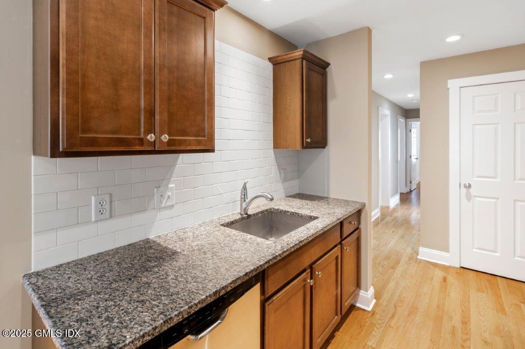 18 Charles Street, B