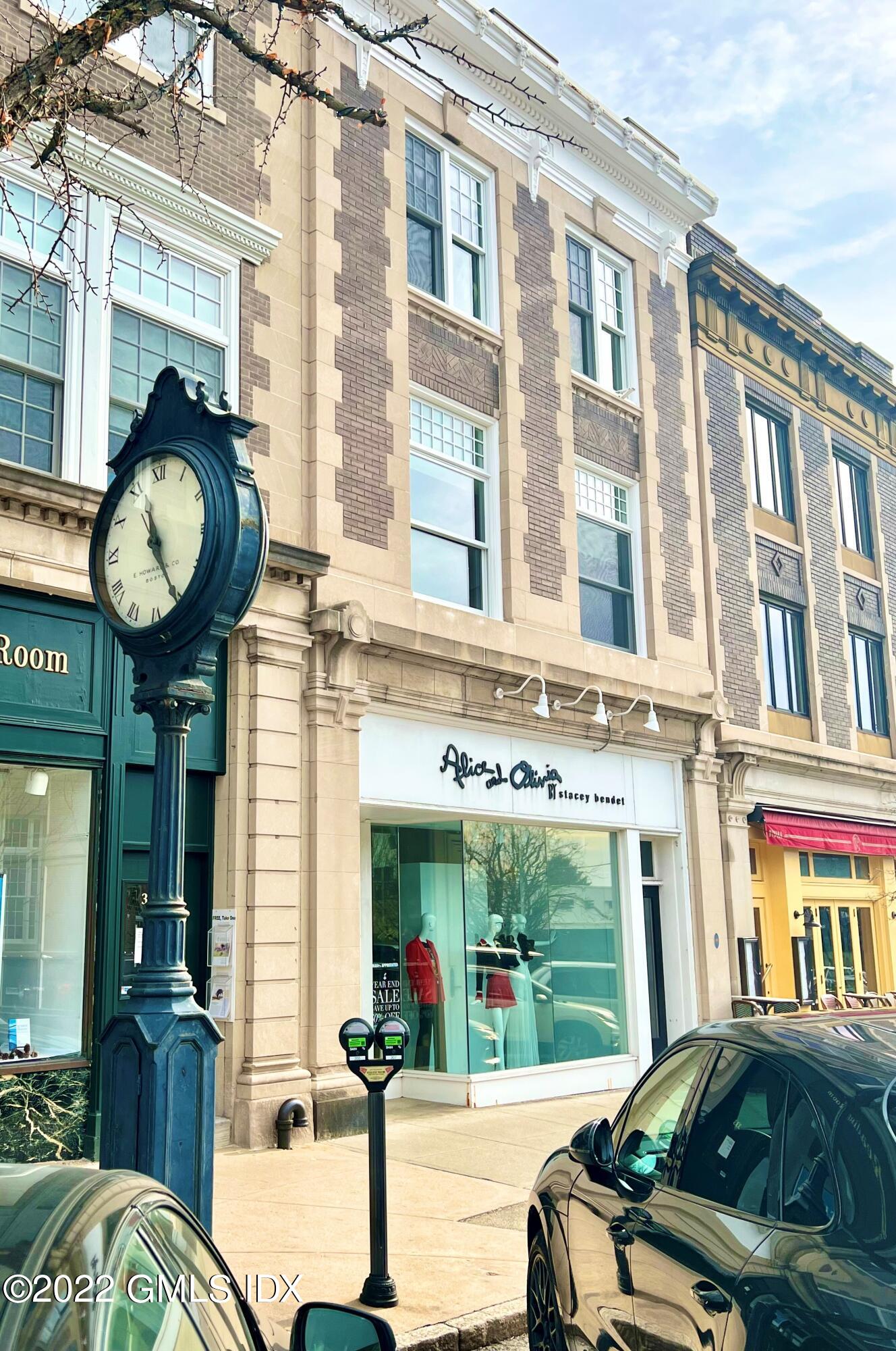 335 Greenwich Avenue Unit: 4