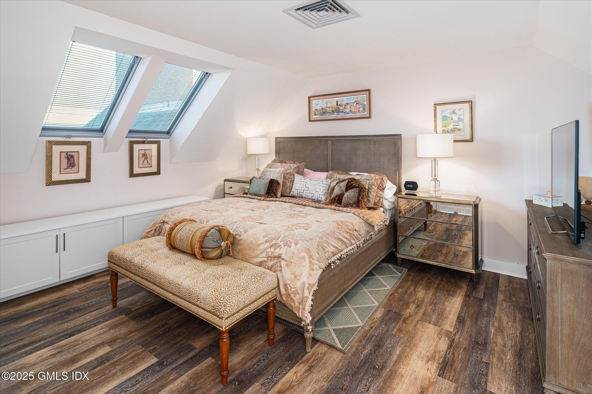 43 Harbor Drive, 509