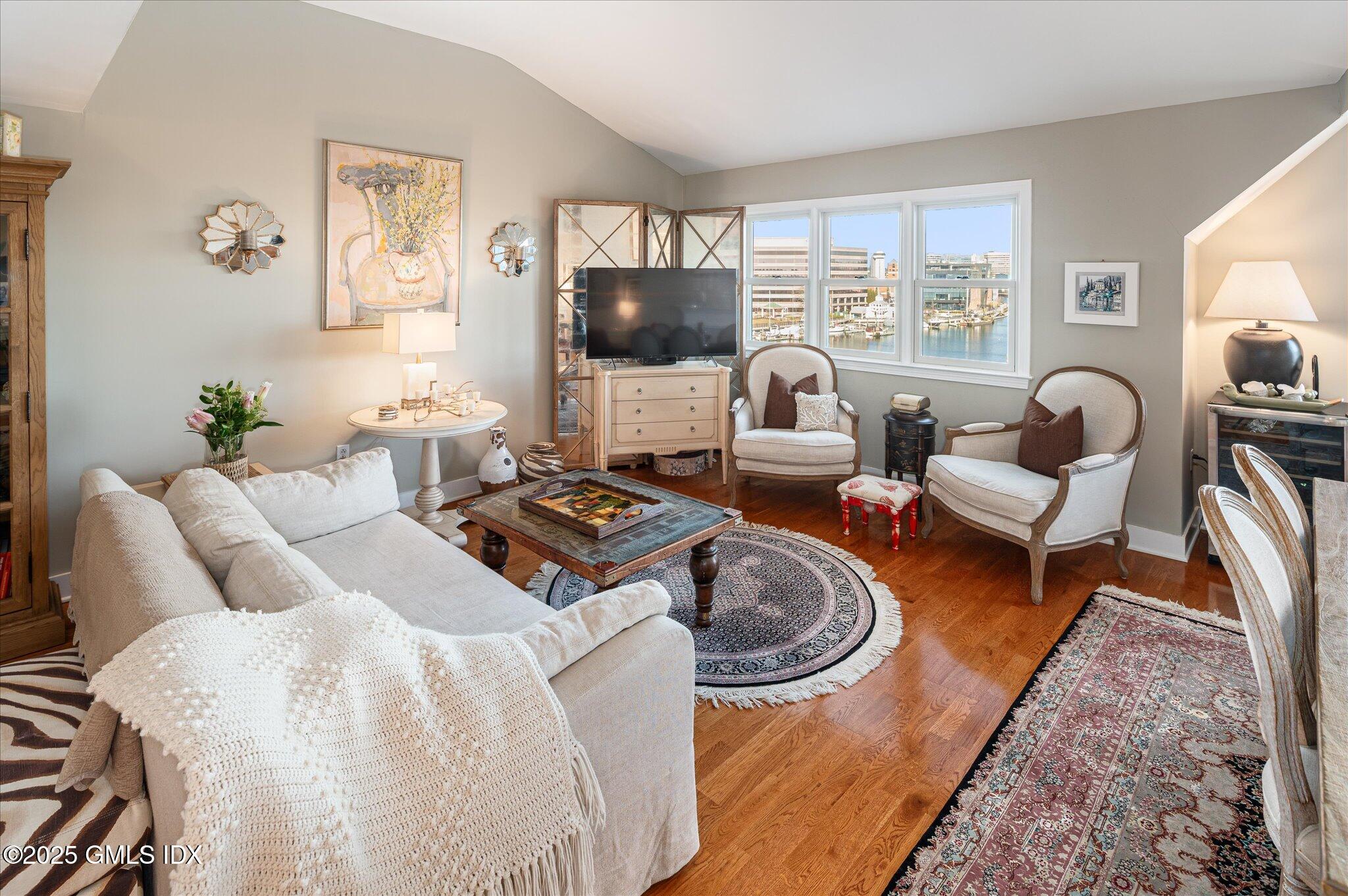 43 Harbor Drive, 509