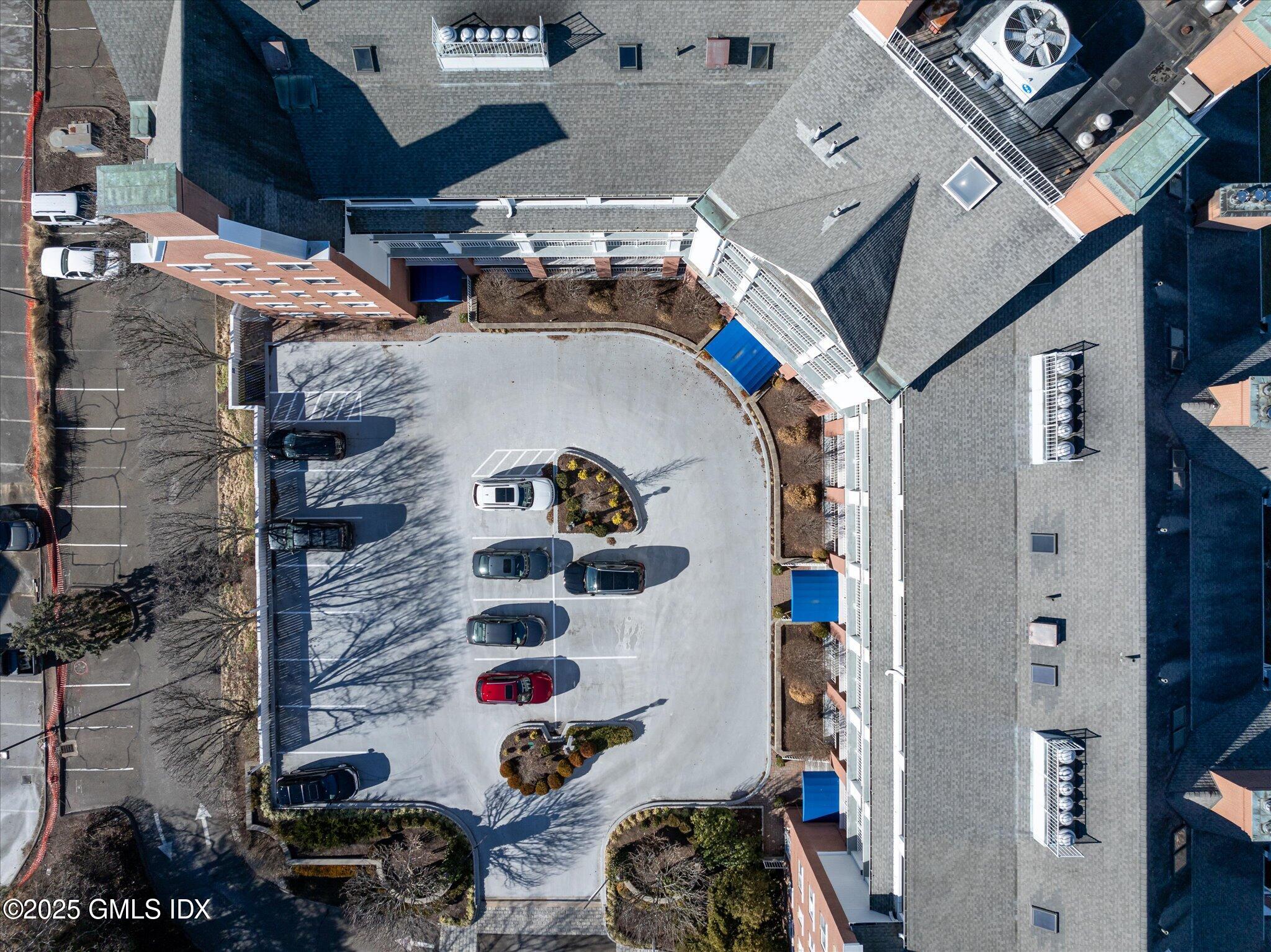 43 Harbor Drive, 509