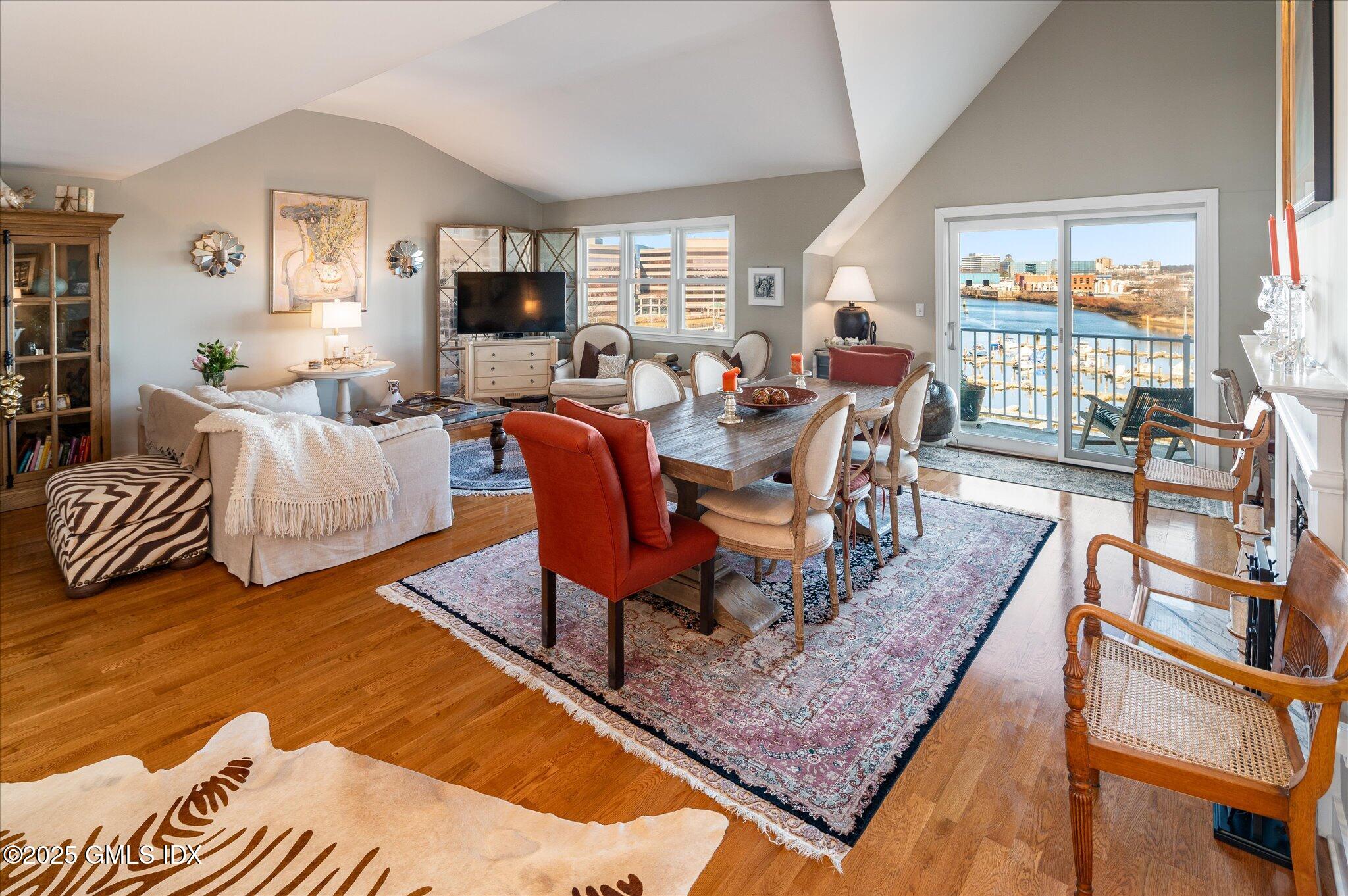 43 Harbor Drive, 509