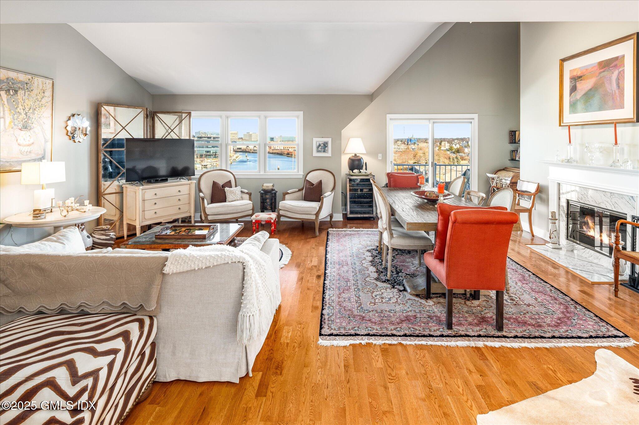 43 Harbor Drive, 509