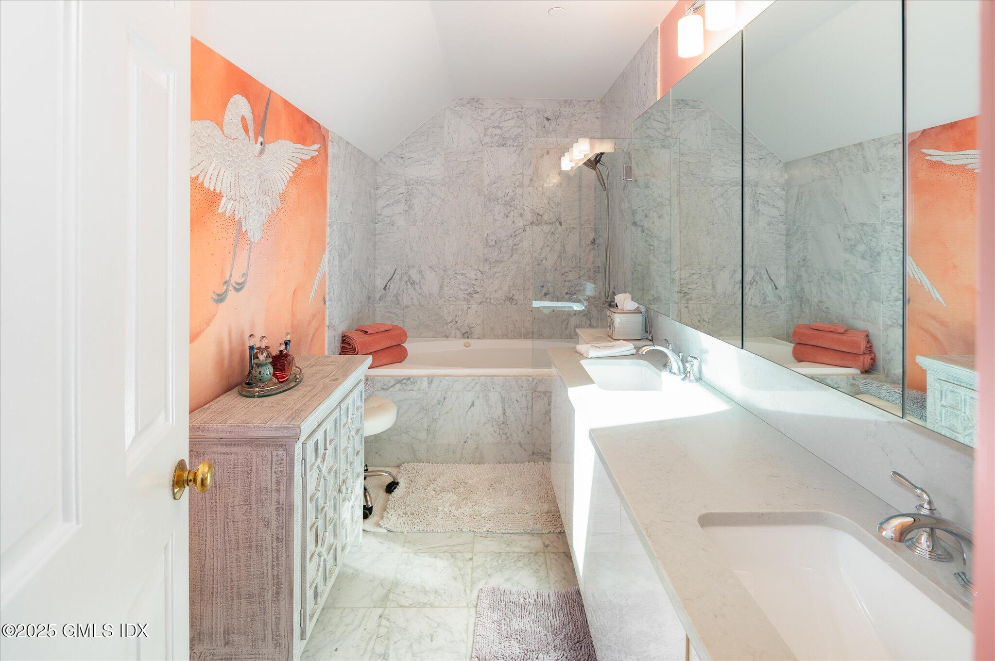 43 Harbor Drive, 509