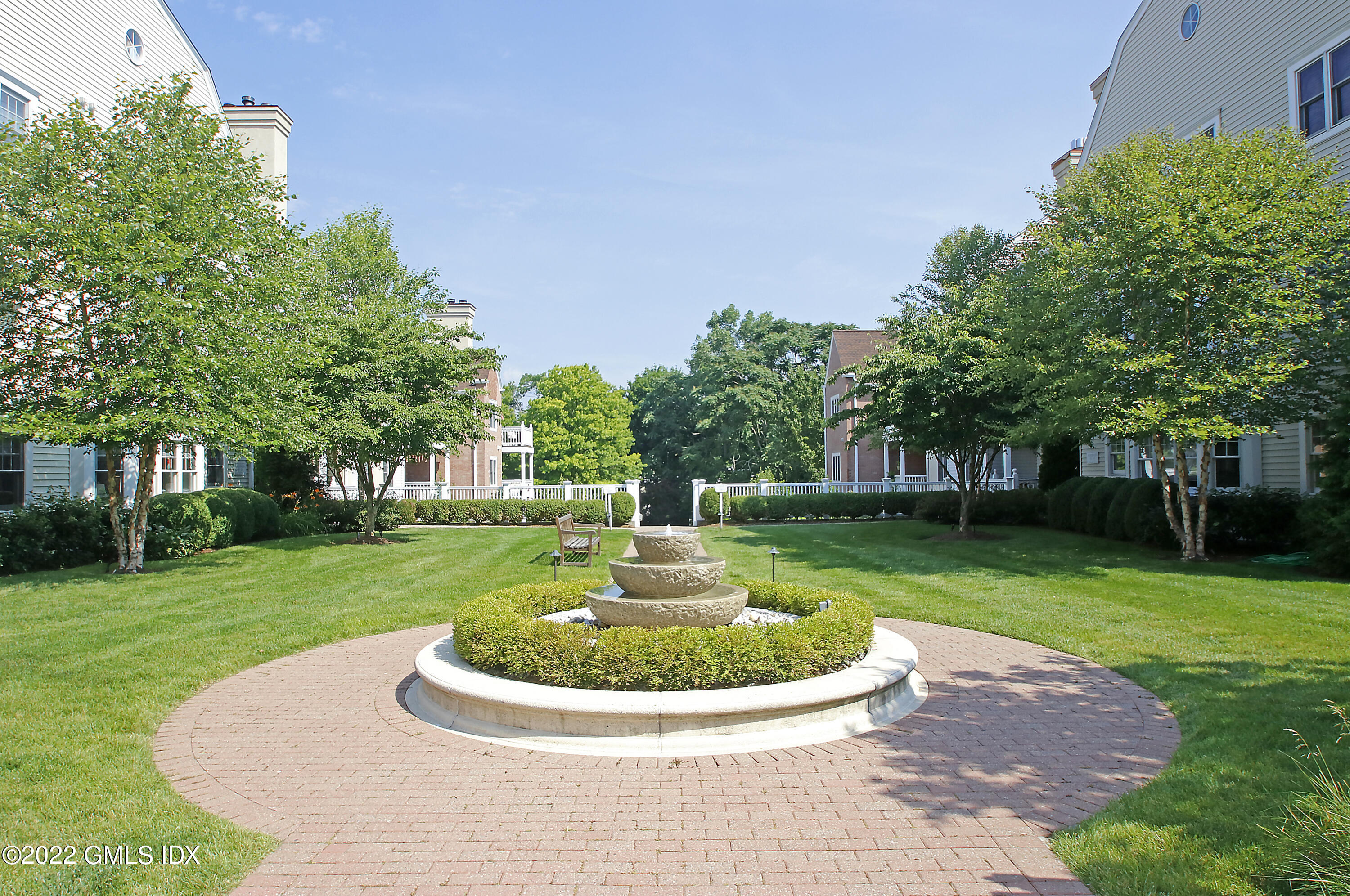 51 Forest Avenue, 104