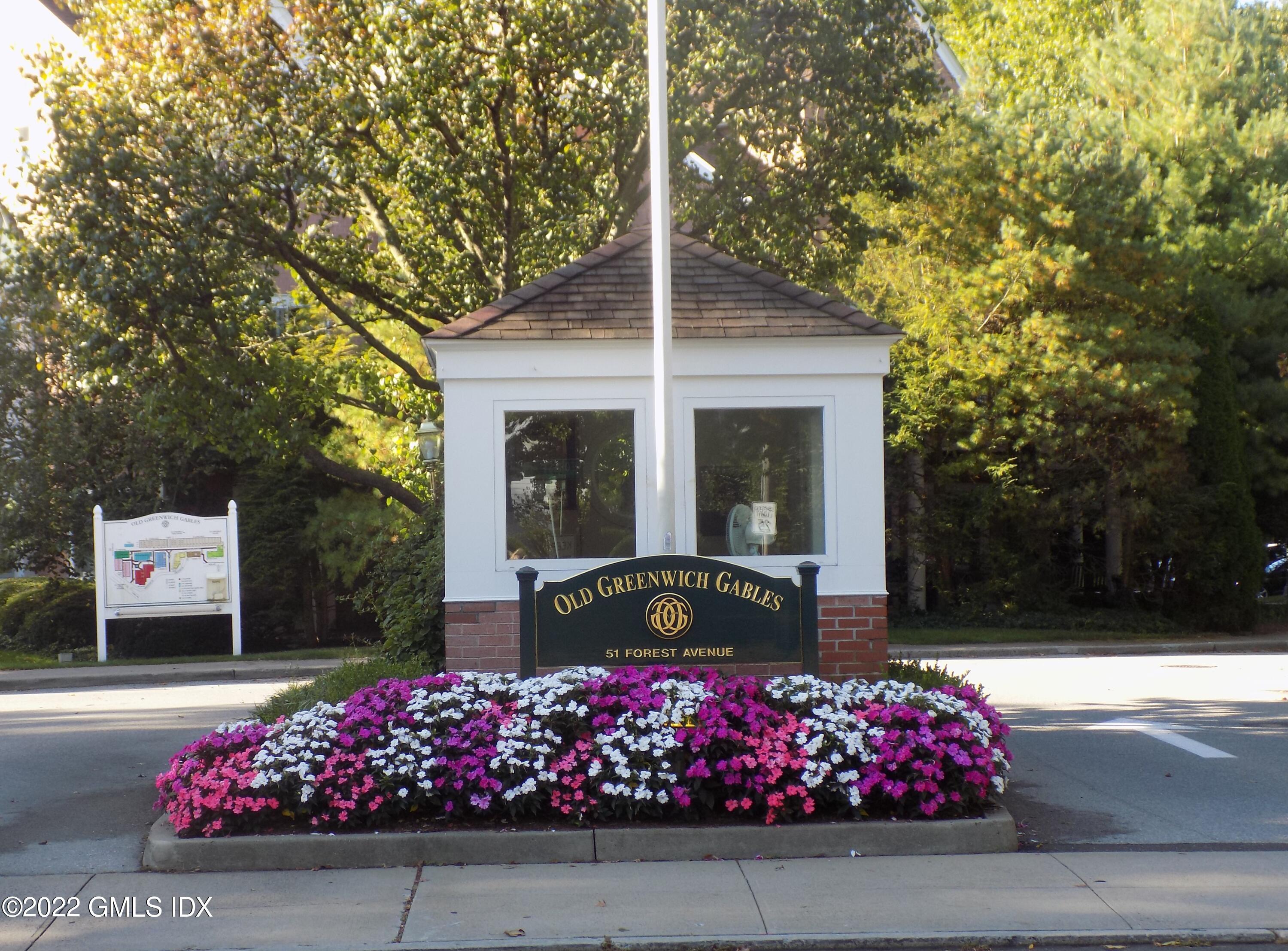 51 Forest Avenue, 104