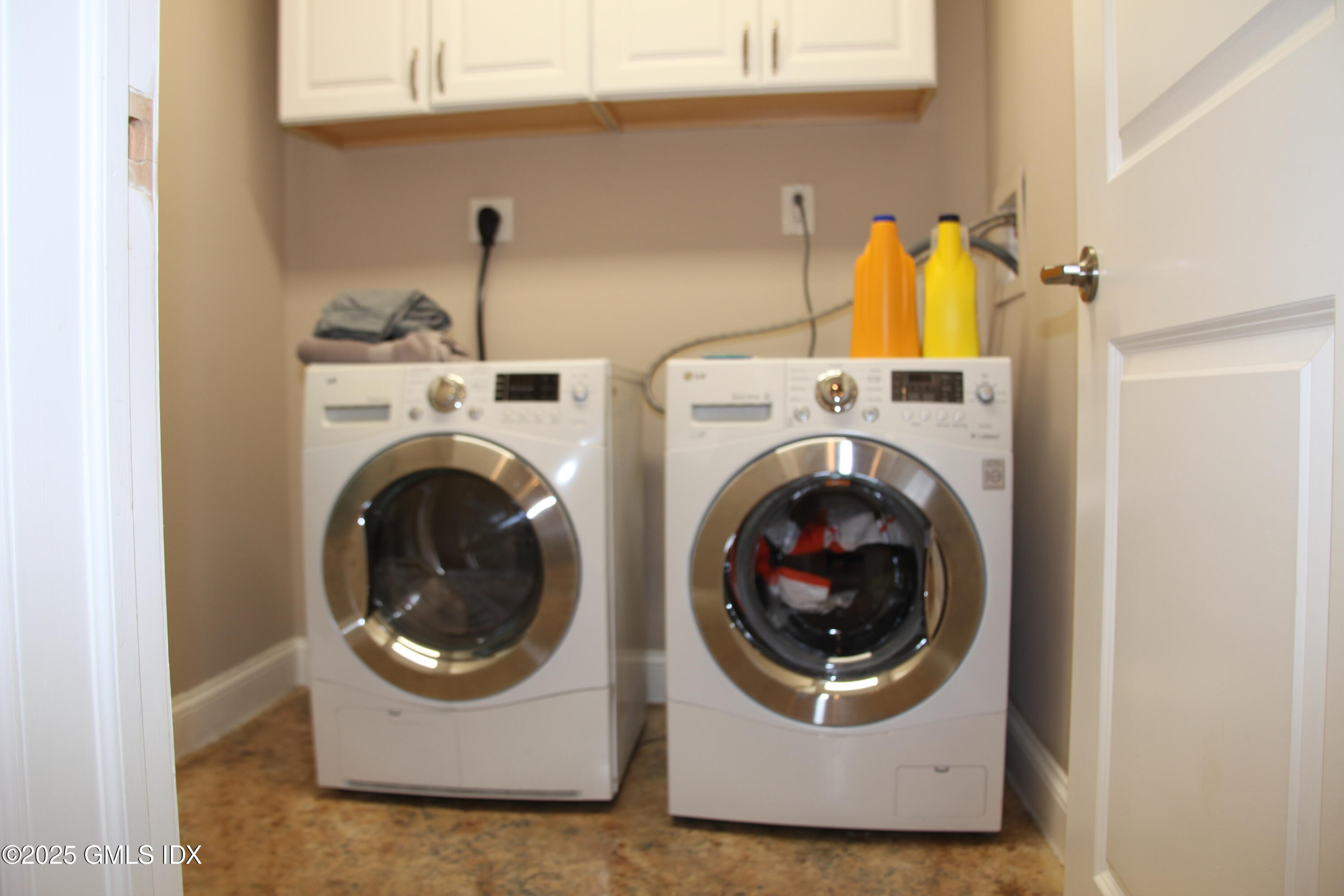 30 Glenville Street, 1