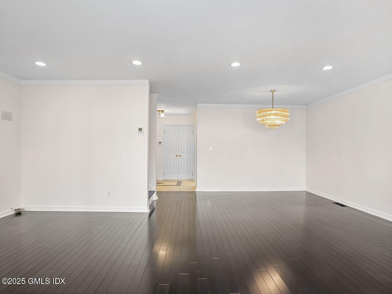 328 Hamilton Avenue, 2