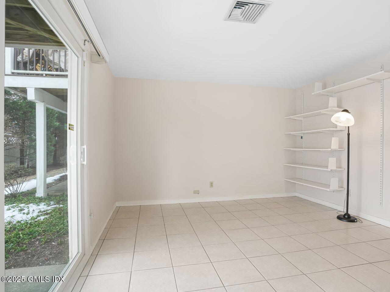 328 Hamilton Avenue, 2