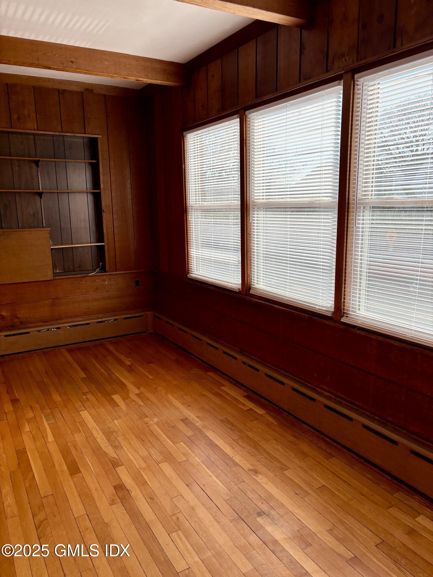 89 Pemberwick Road, 1