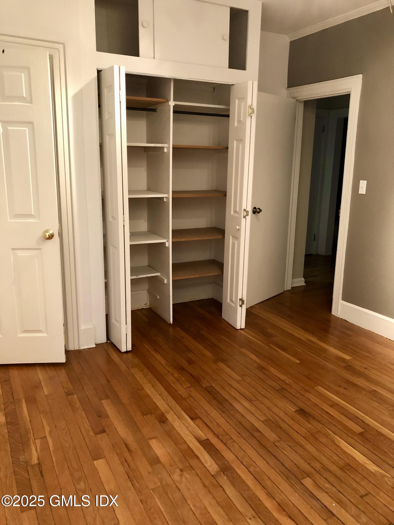 89 Pemberwick Road, 1