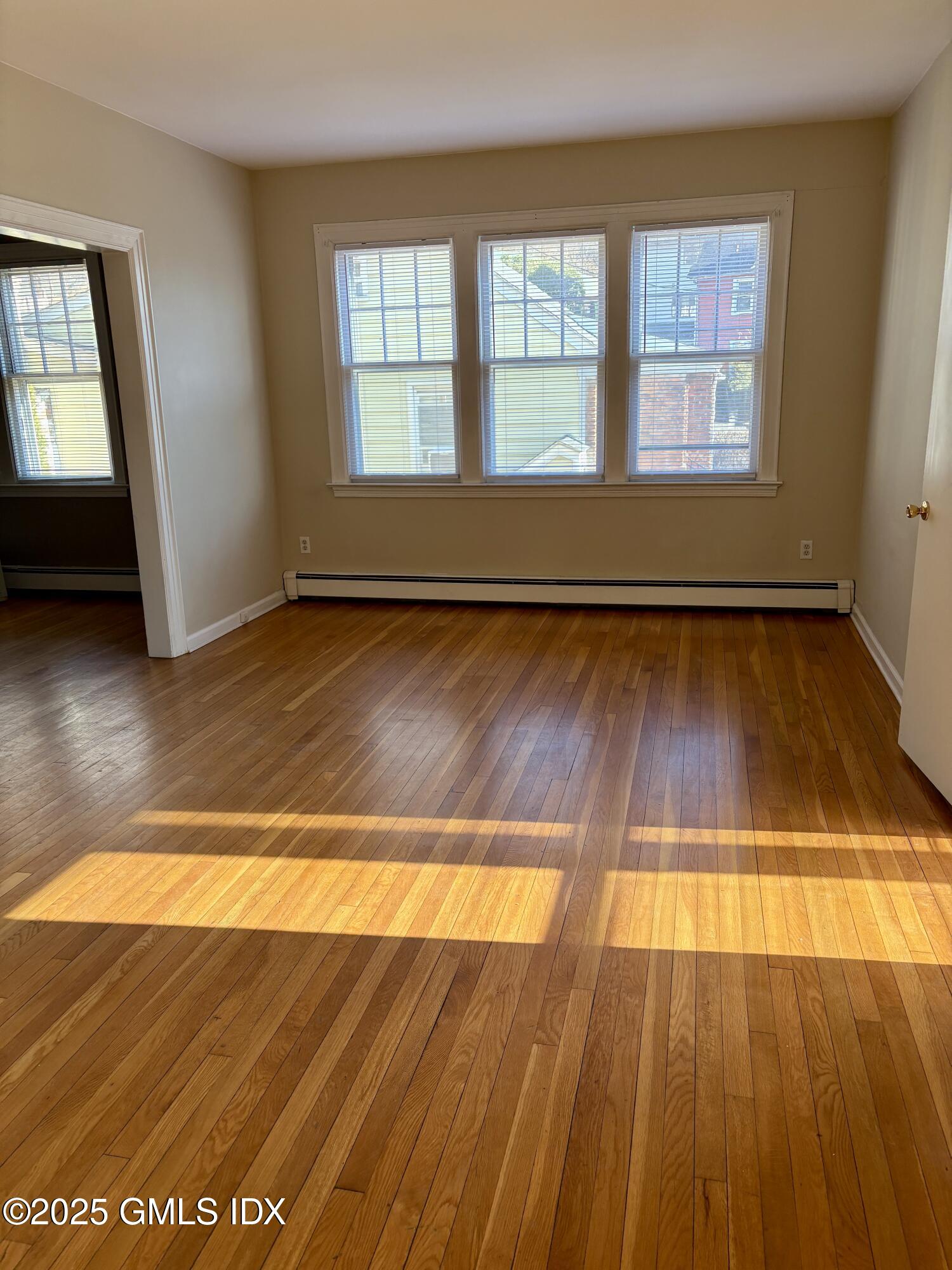 89 Pemberwick Road, 1