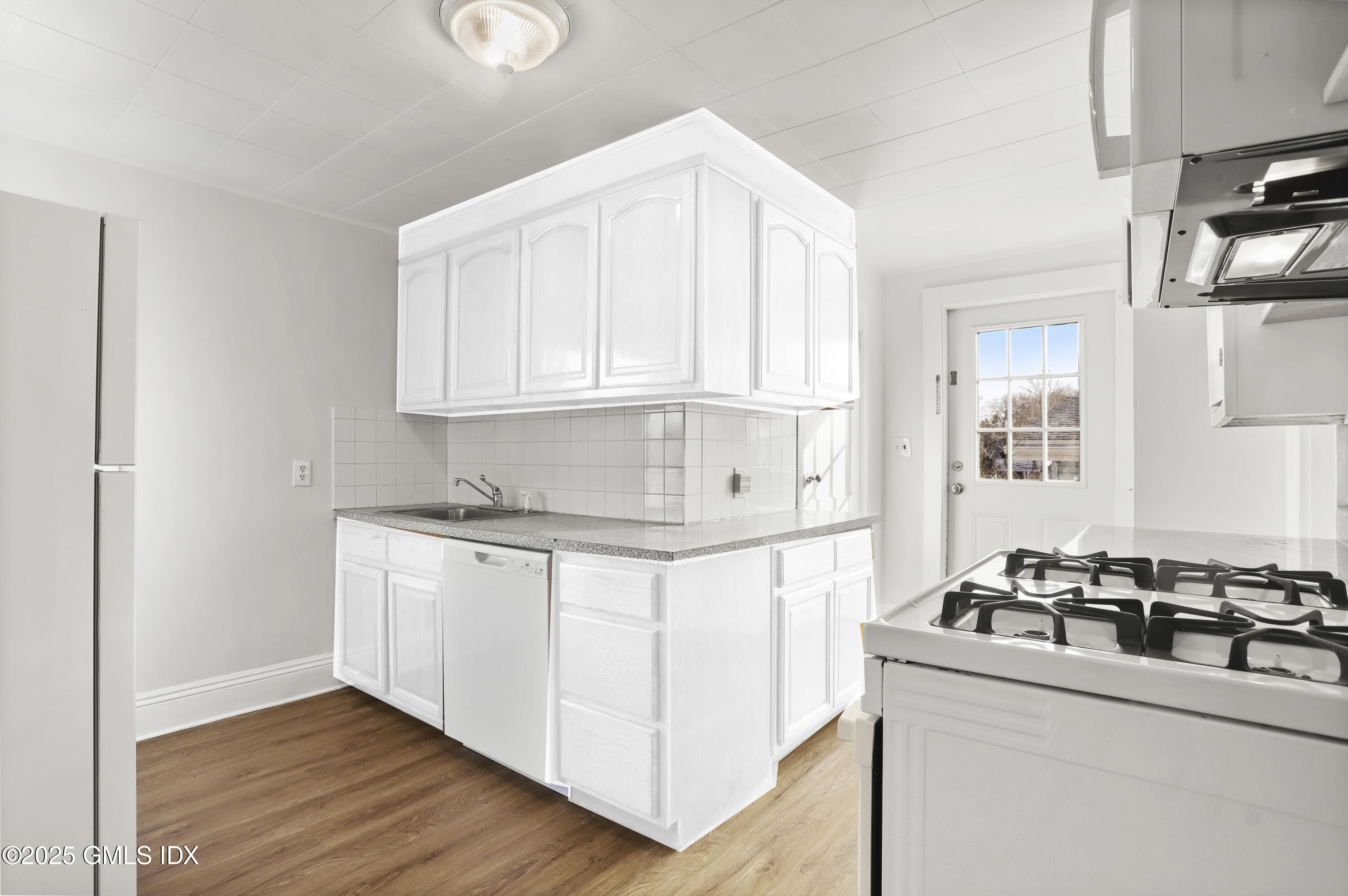 36 Glenville Street, 3