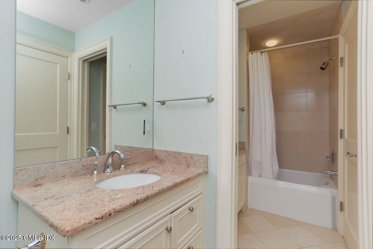 415 W Lyon Farm Drive, 415