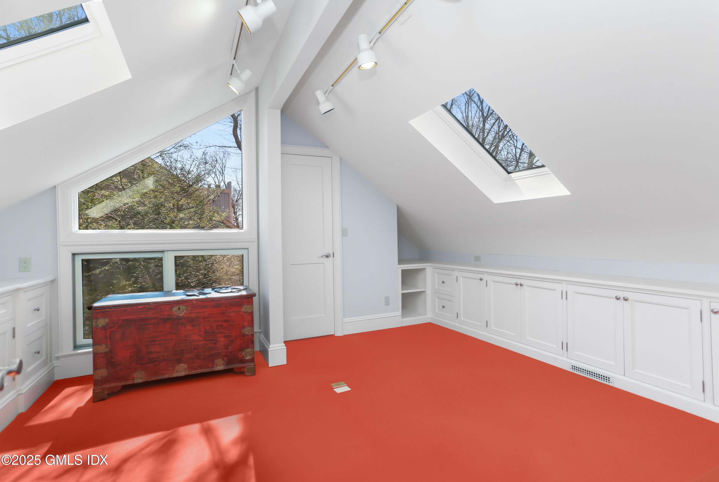 415 W Lyon Farm Drive, 415