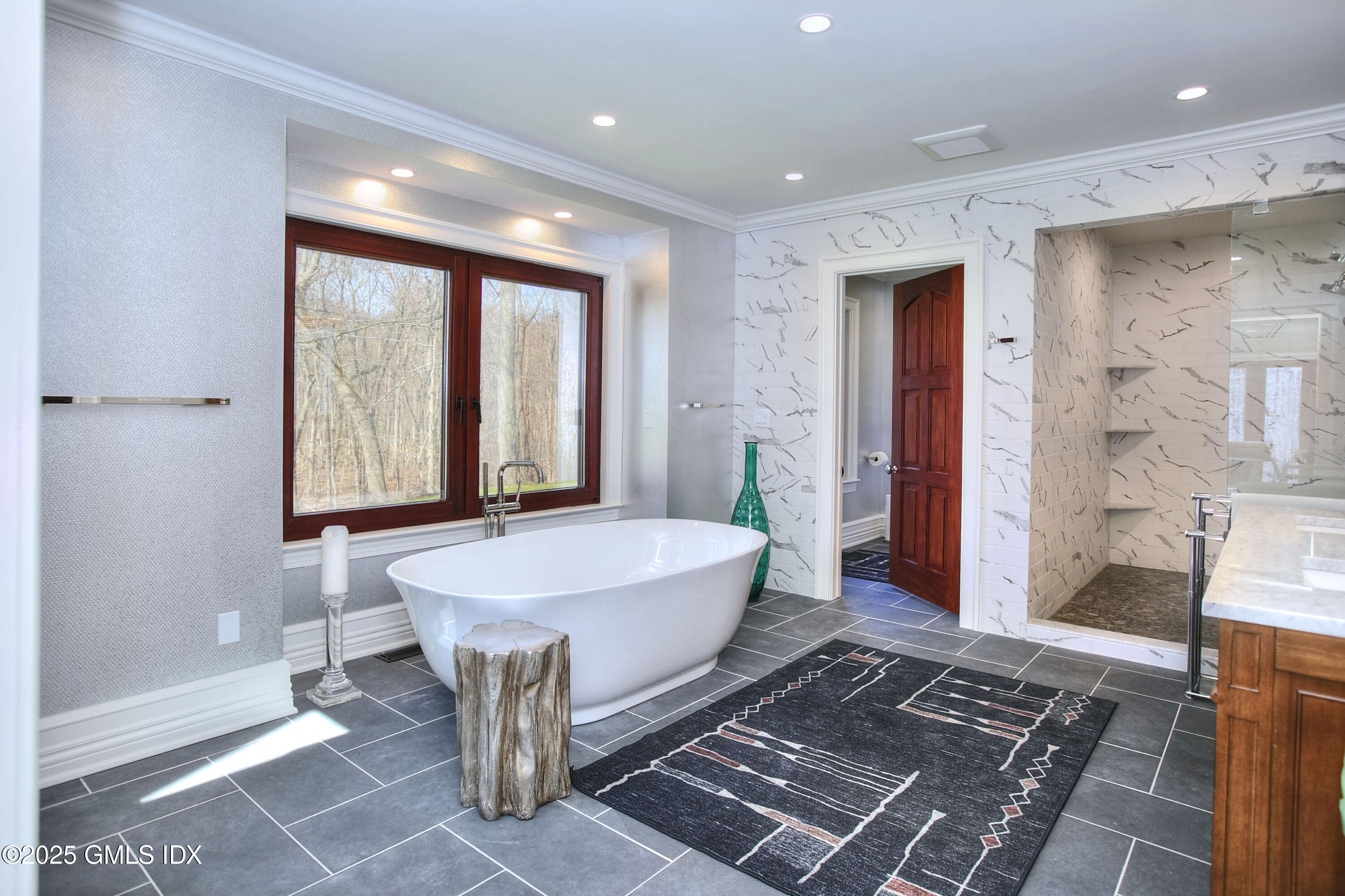 7 Mountain Laurel Drive