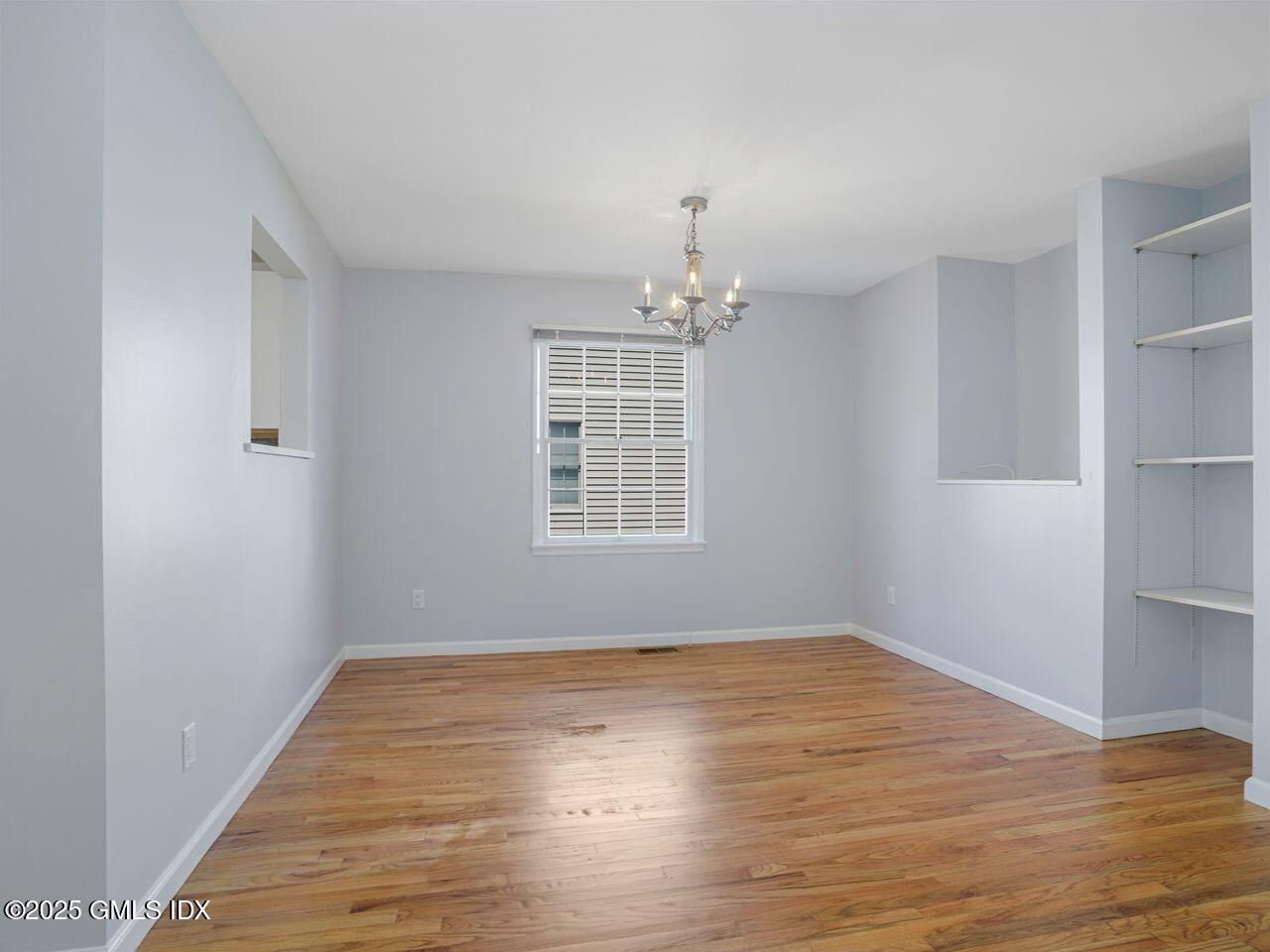 18 Hollow Wood Lane, D