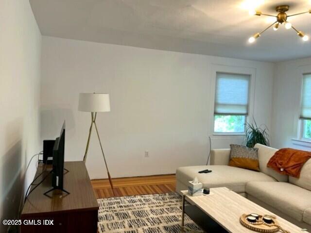 305 Milbank Avenue, B