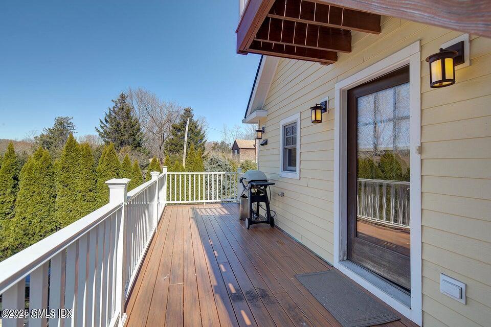 240 Pemberwick Road, 2