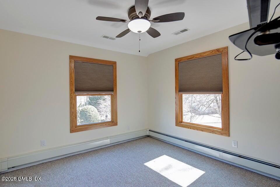 240 Pemberwick Road, 2