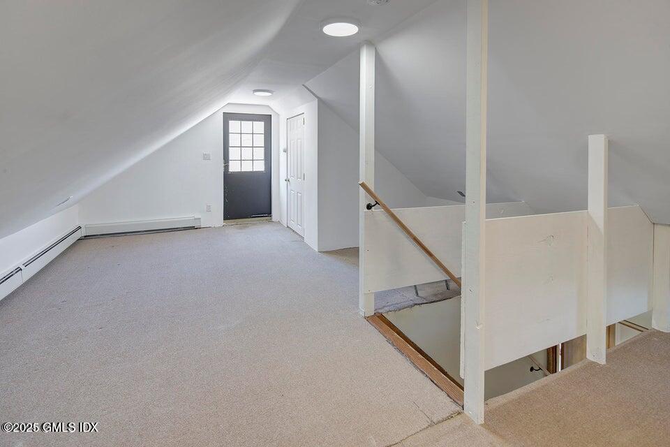 240 Pemberwick Road, 2