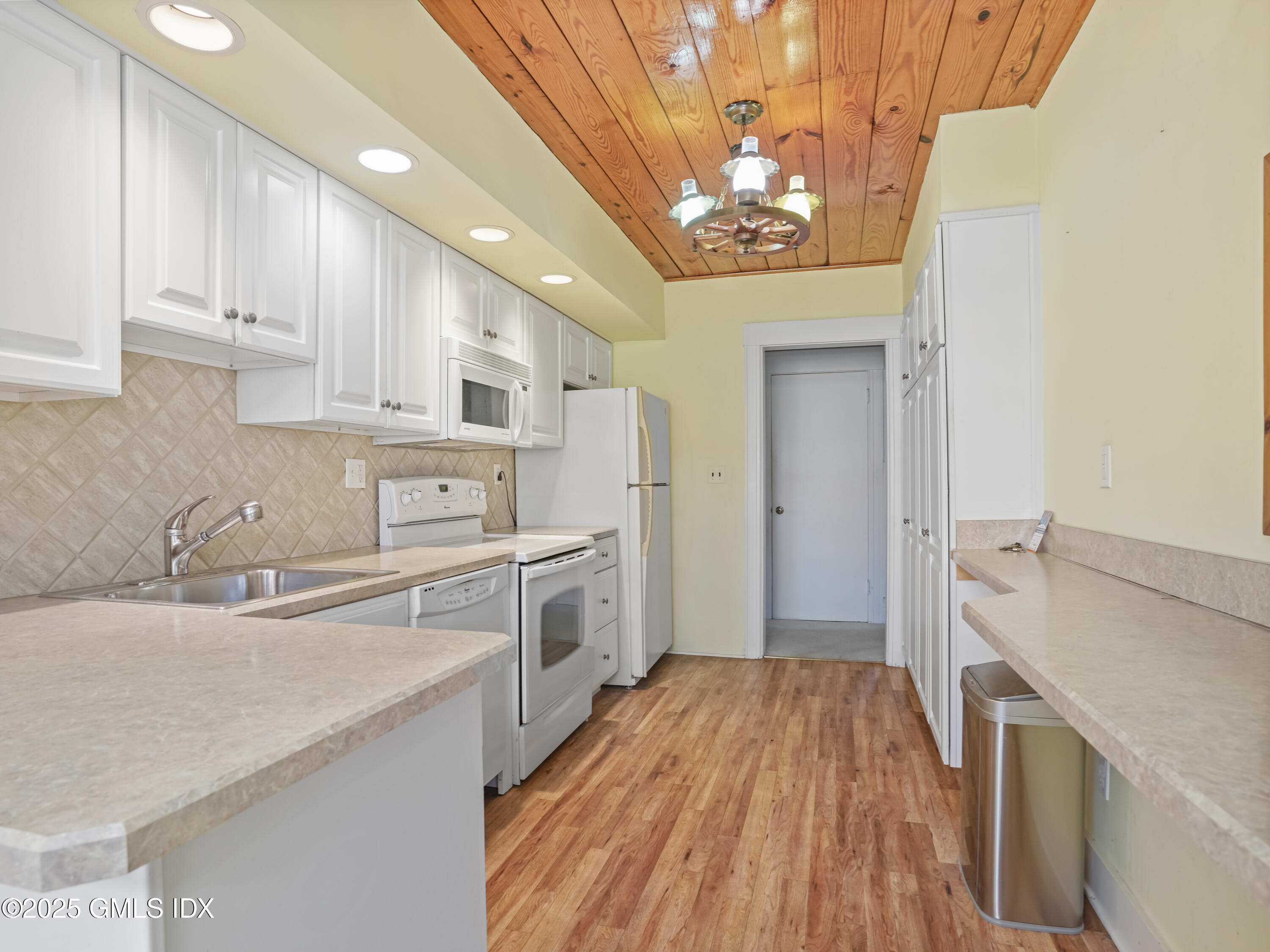 85 Indian Field Road