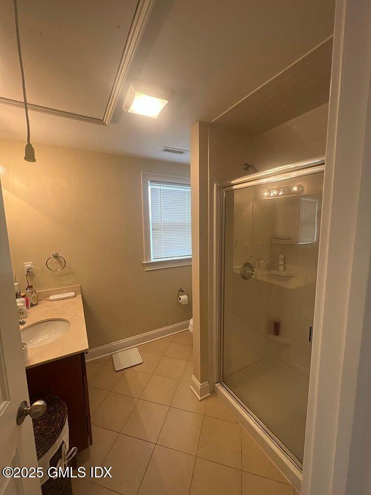 16 Charles Street, B