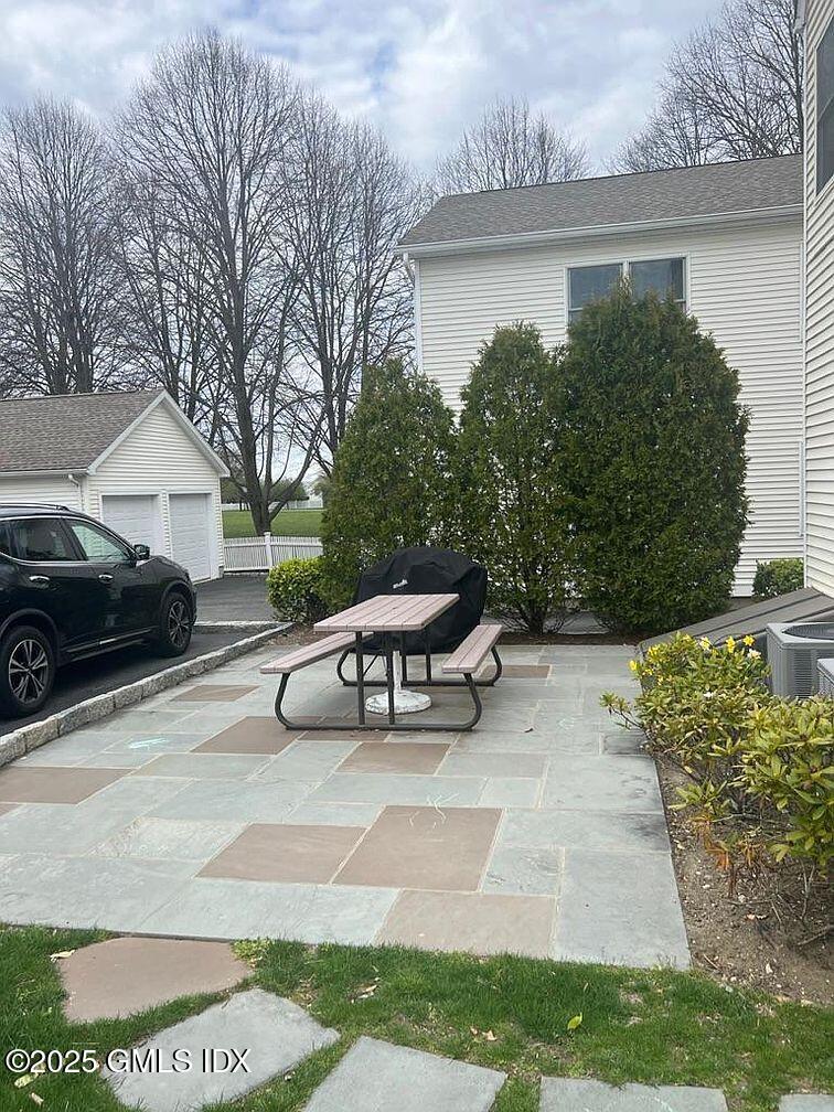 16 Charles Street, B