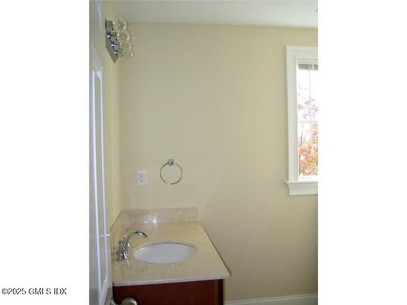 16 Charles Street, B