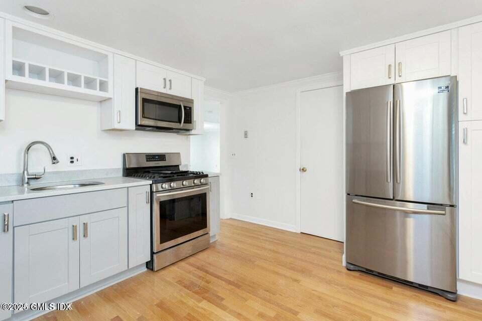 3 Old Field Point Road, 4