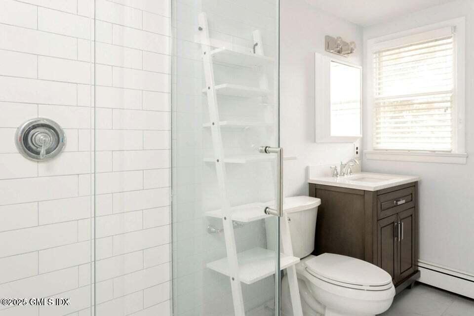 3 Old Field Point Road, 4