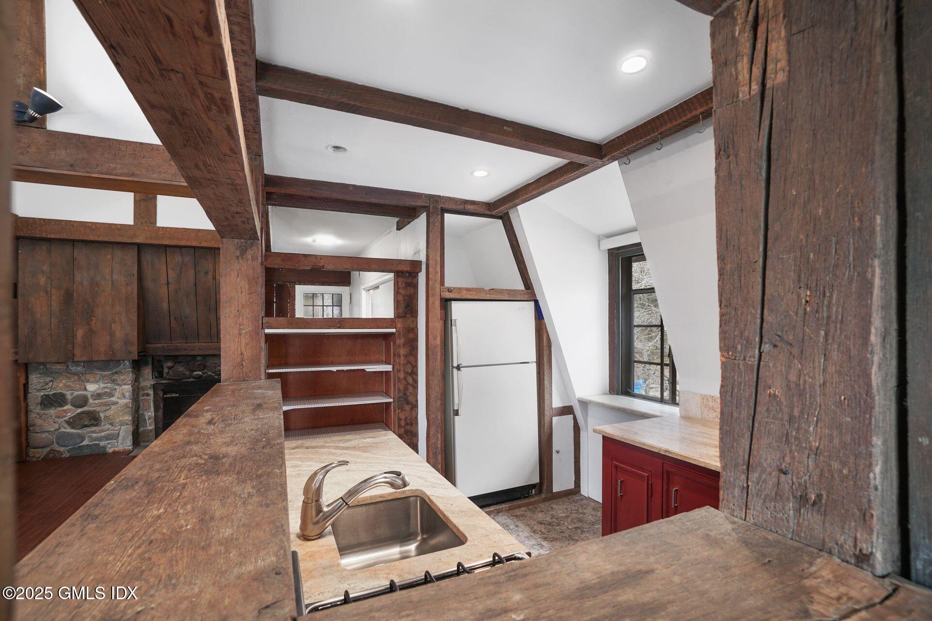 31 Cutler Road, Barn