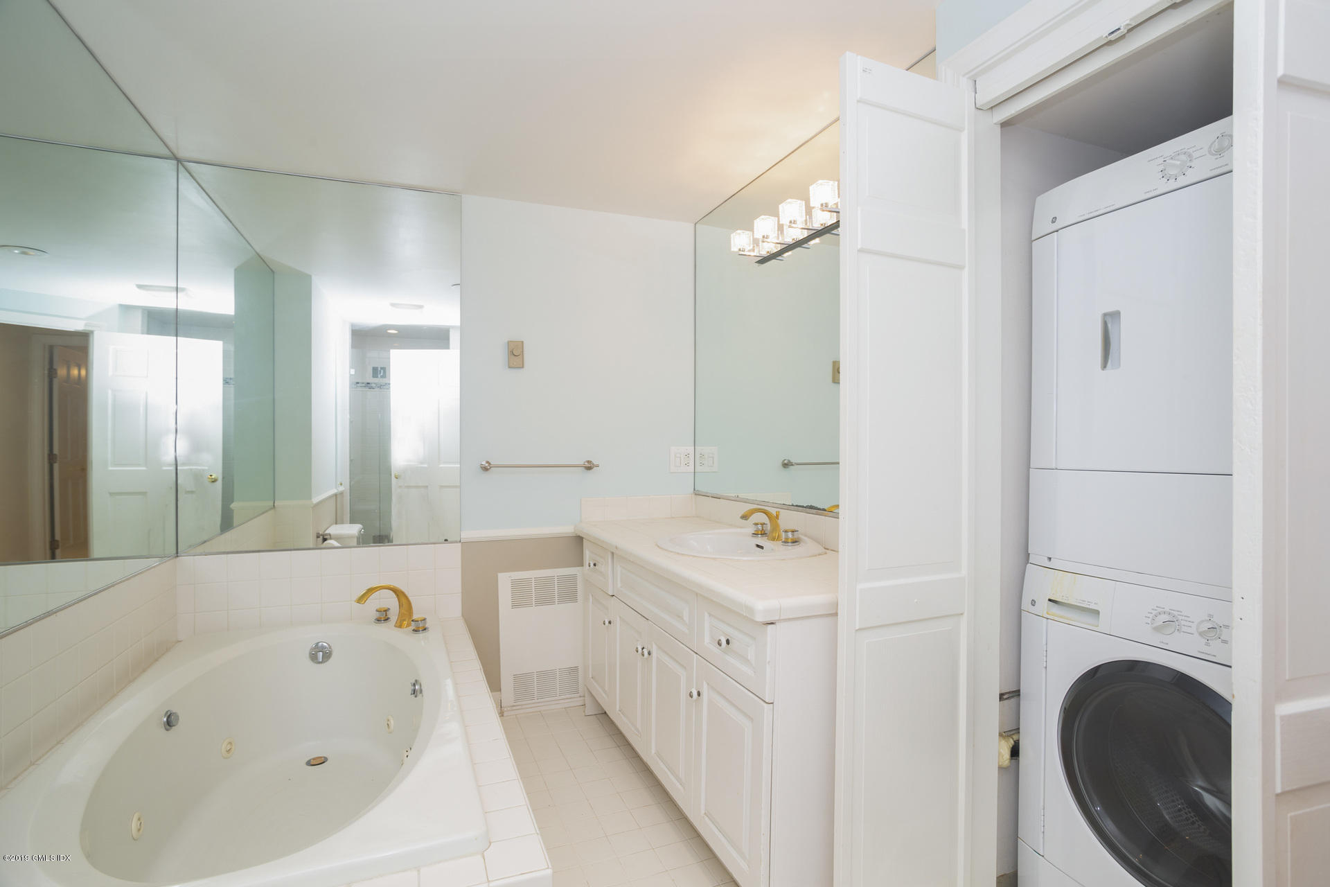 15 Lafayette Court, 1B