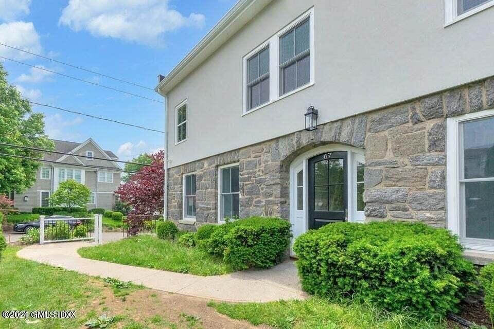 67 Byram Terrace Drive, 4