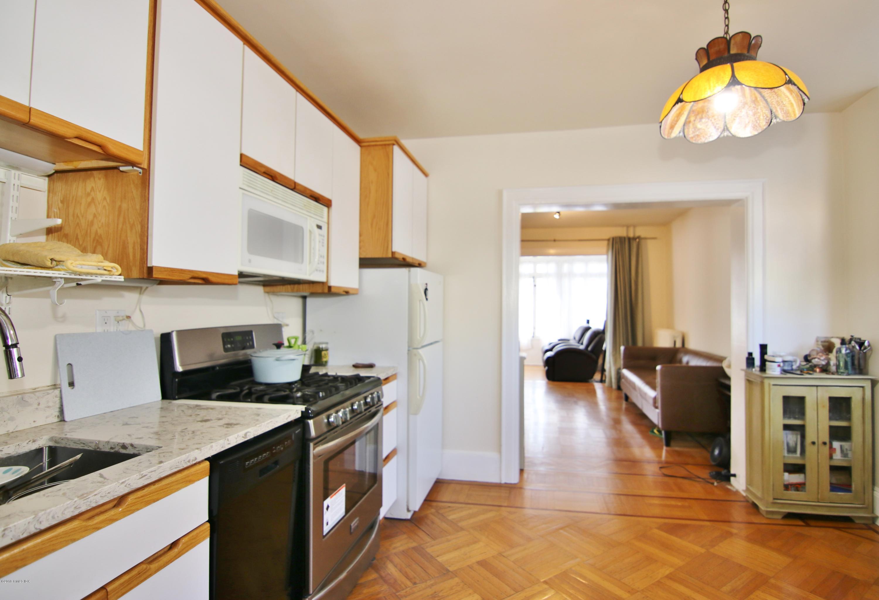 123 PINE Street, 1