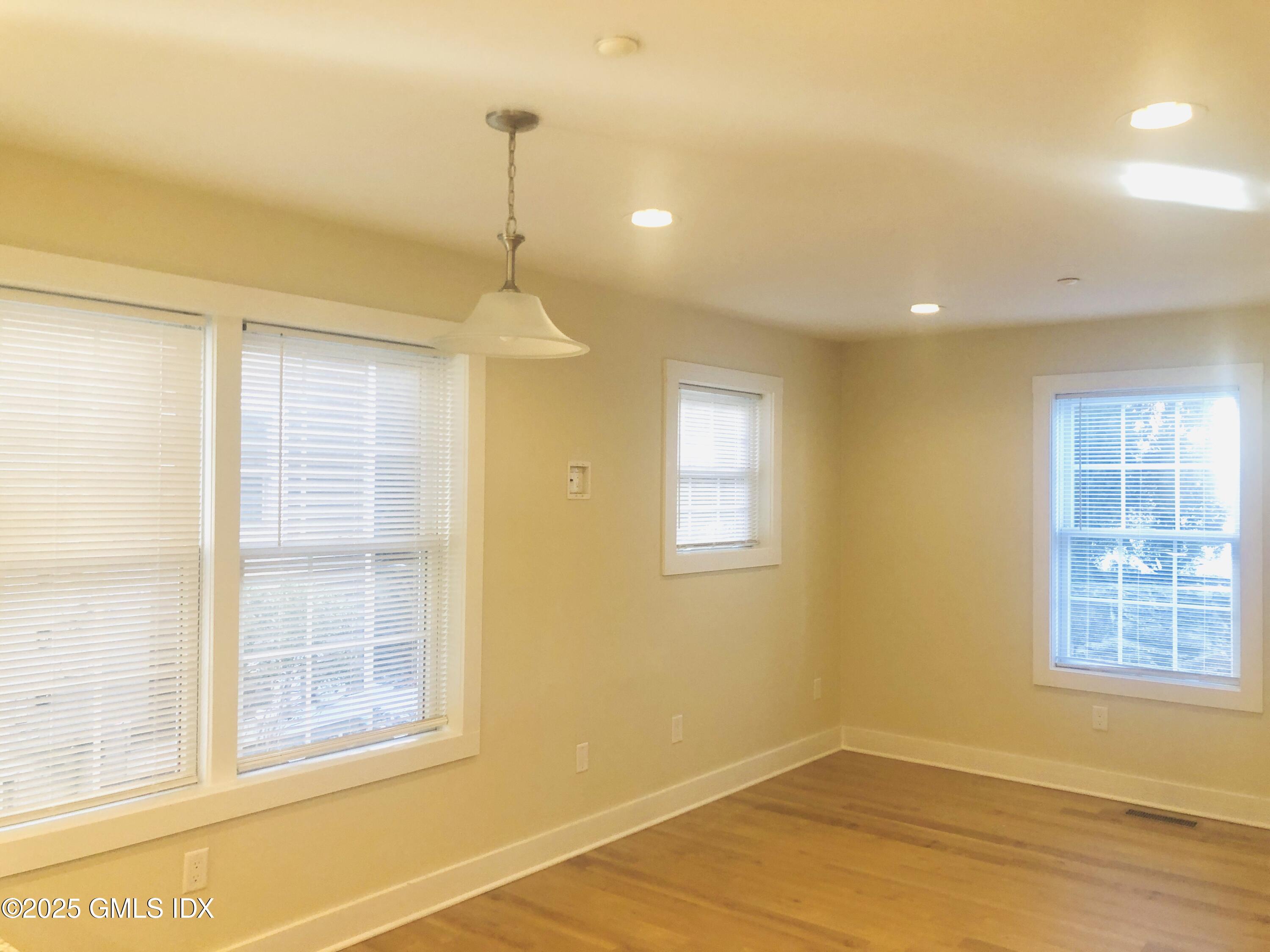 180 Hamilton Avenue, J