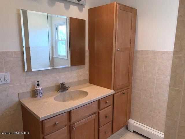 74 1/2 Josephine Evaristo Avenue, 1
