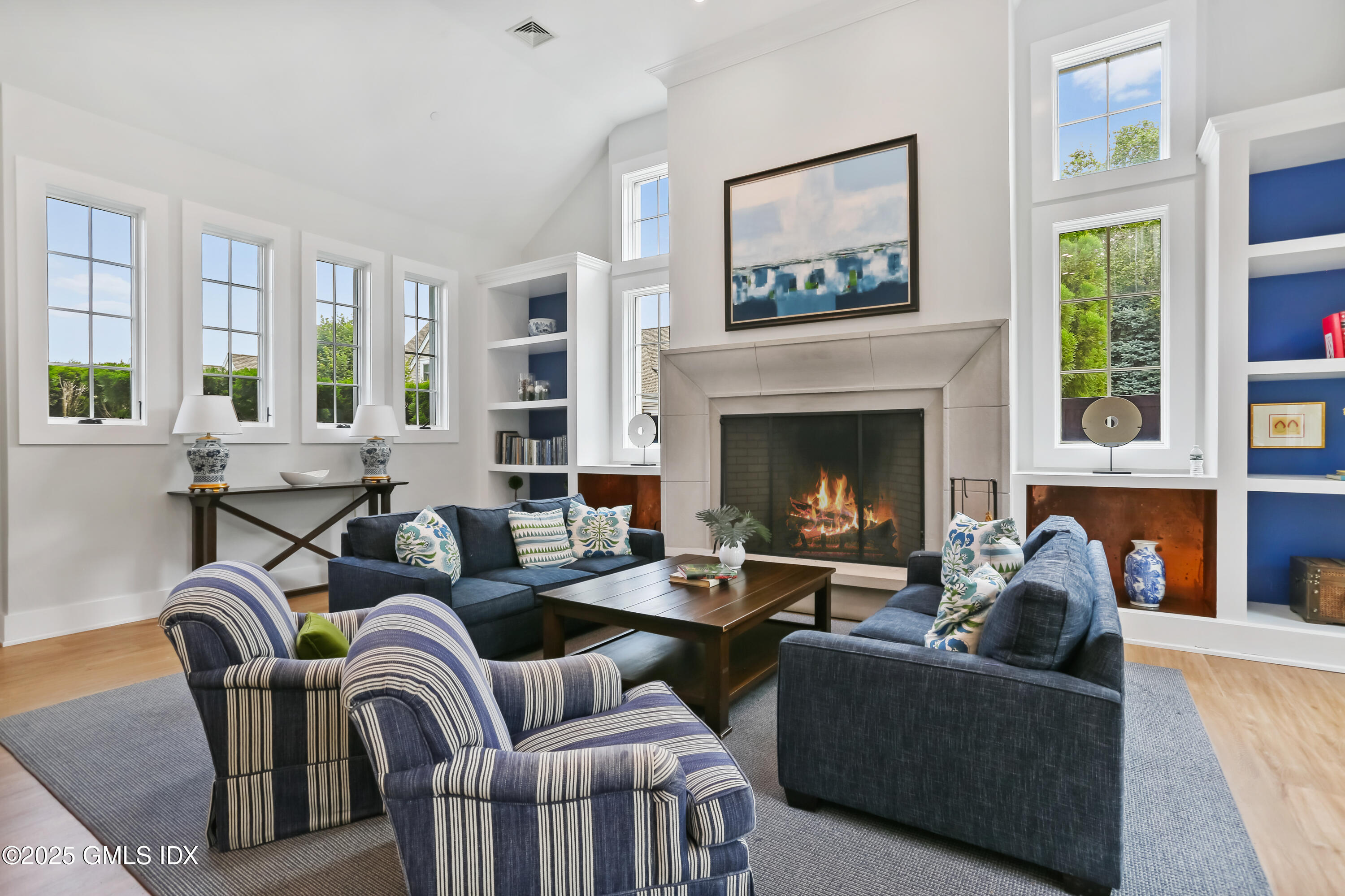 77 Havemeyer Lane, 27