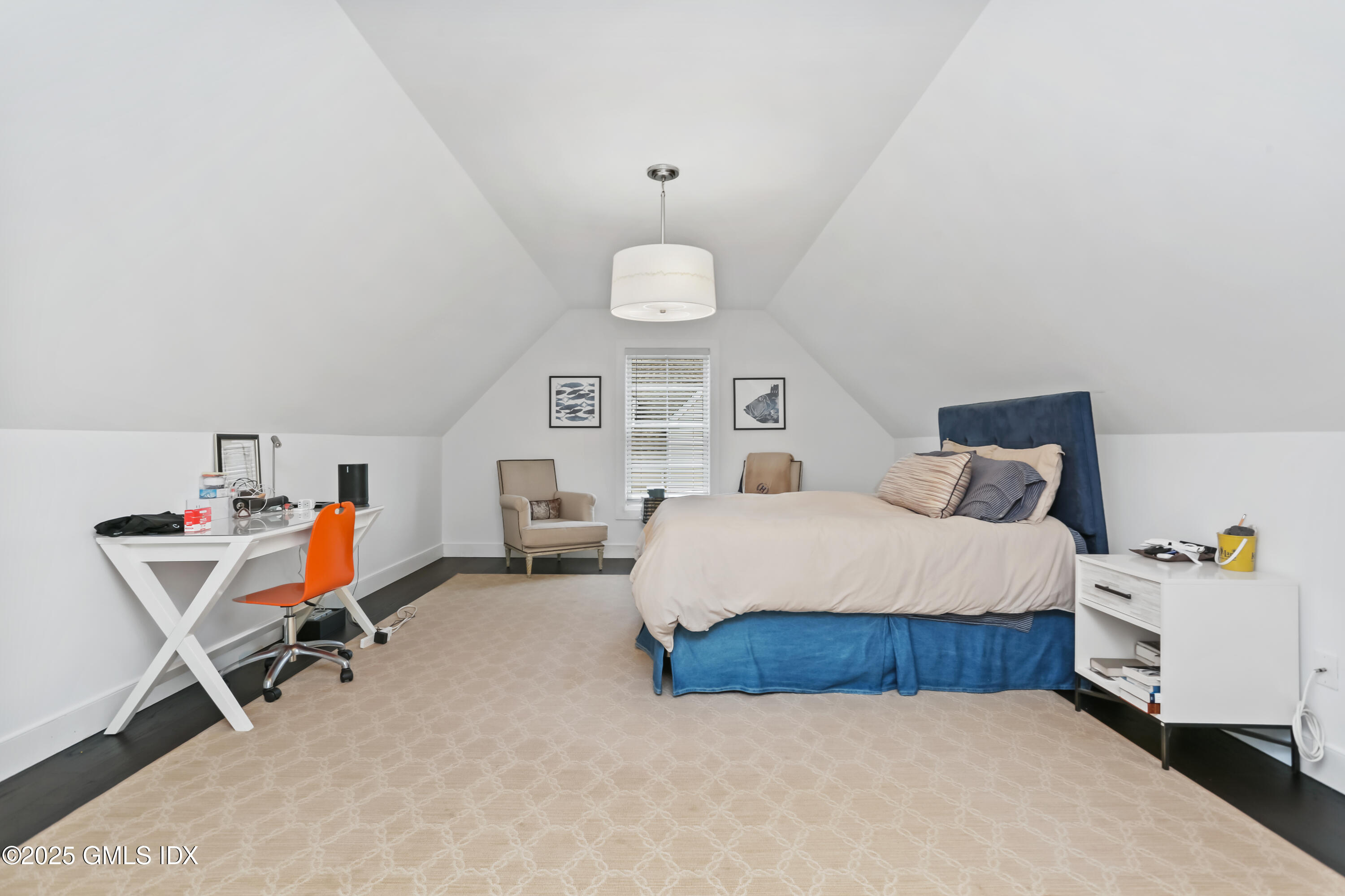 77 Havemeyer Lane, 27