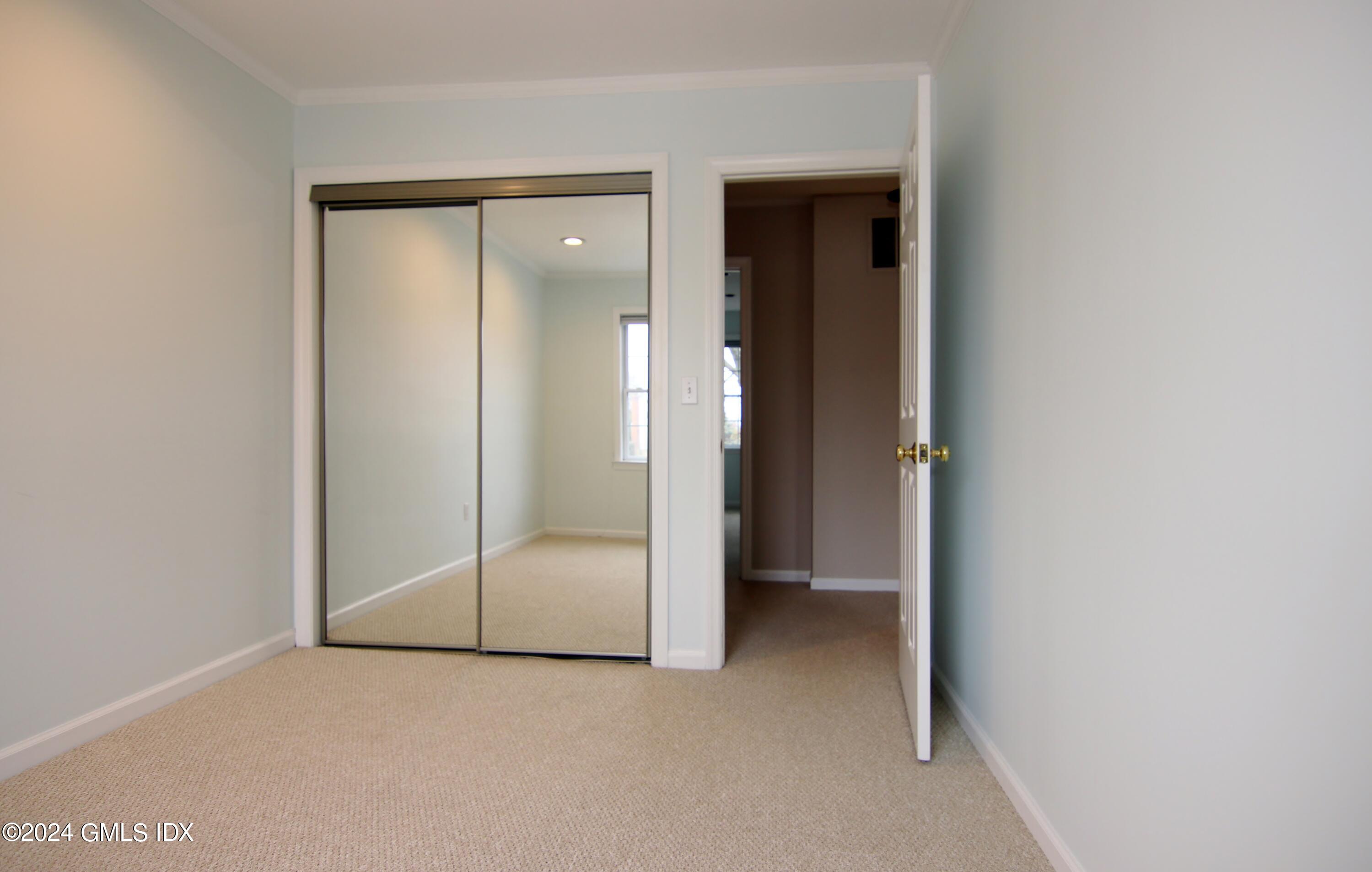 33 TALBOT Lane, 3