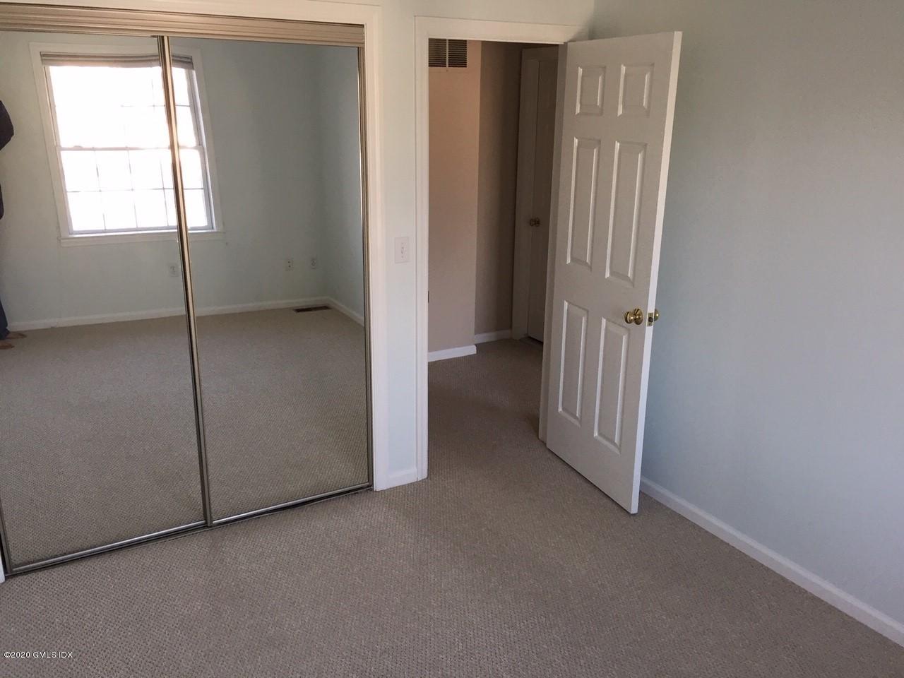 33 TALBOT Lane, 3