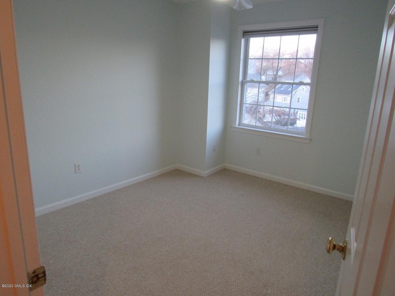 33 TALBOT Lane, 3
