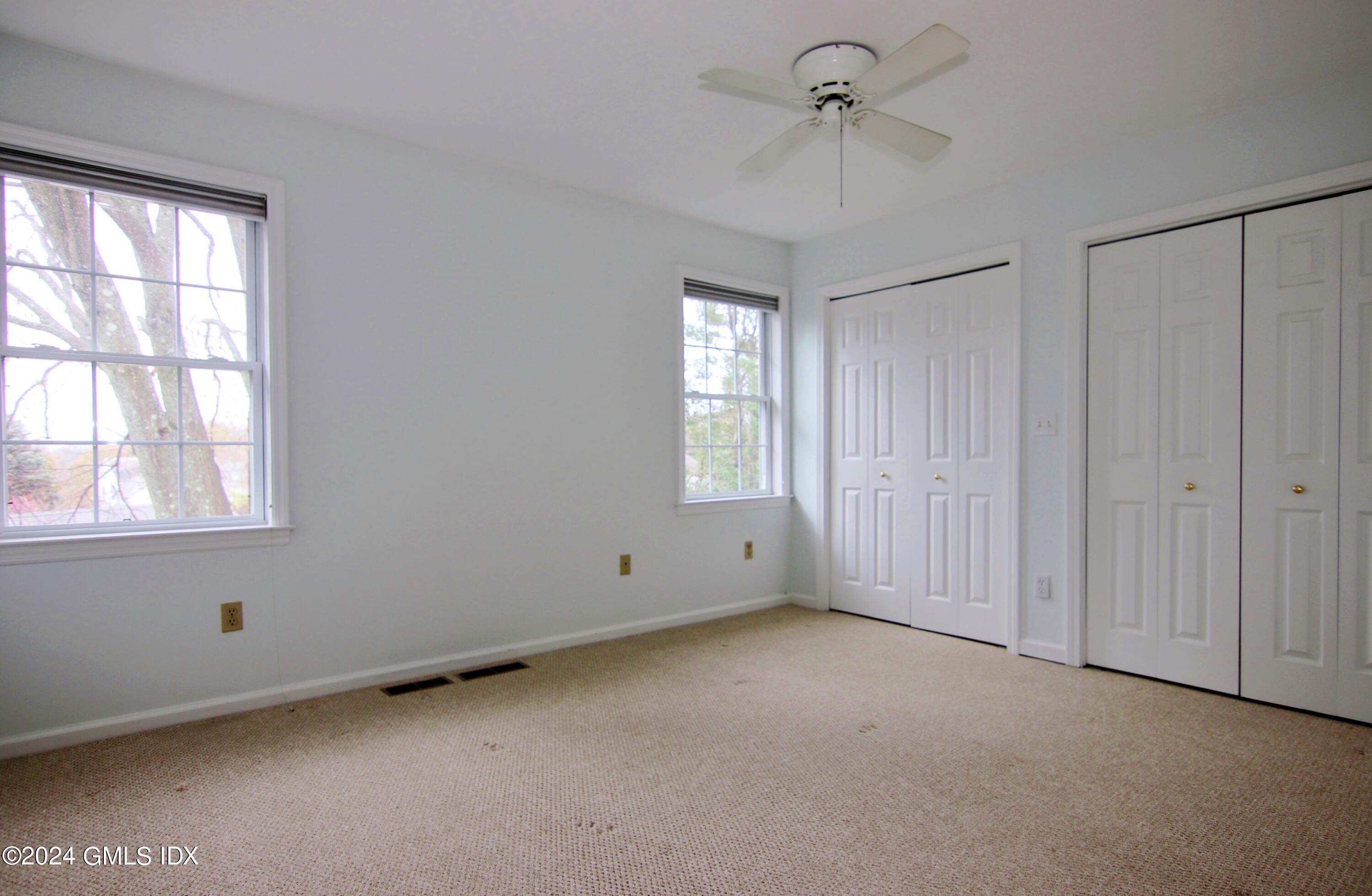 33 TALBOT Lane, 3