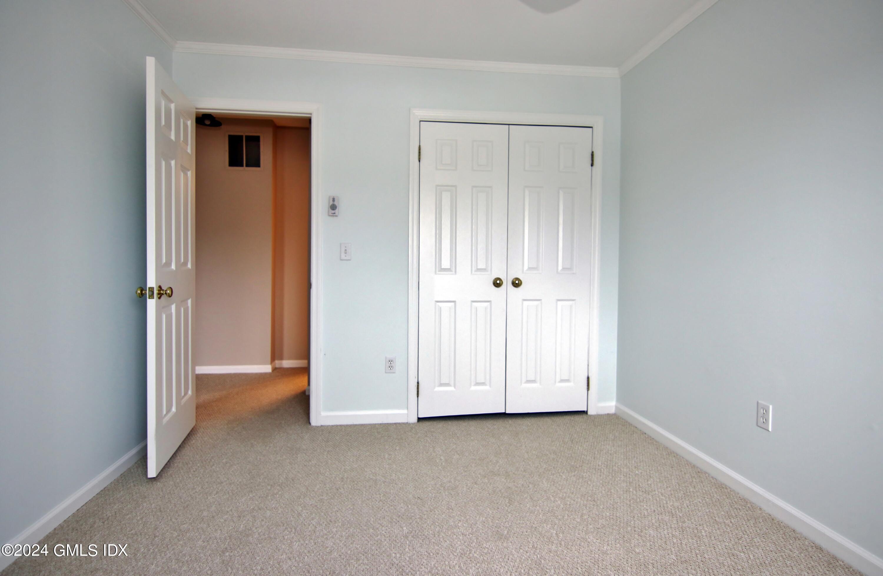 33 TALBOT Lane, 3