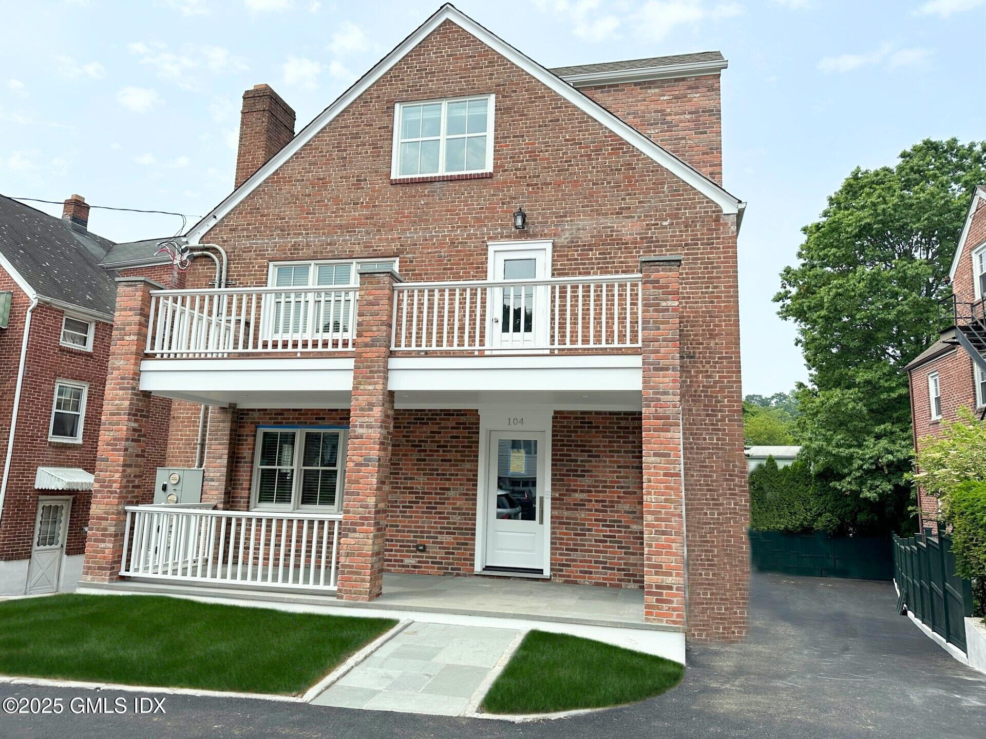 104 Pemberwick Road, 3