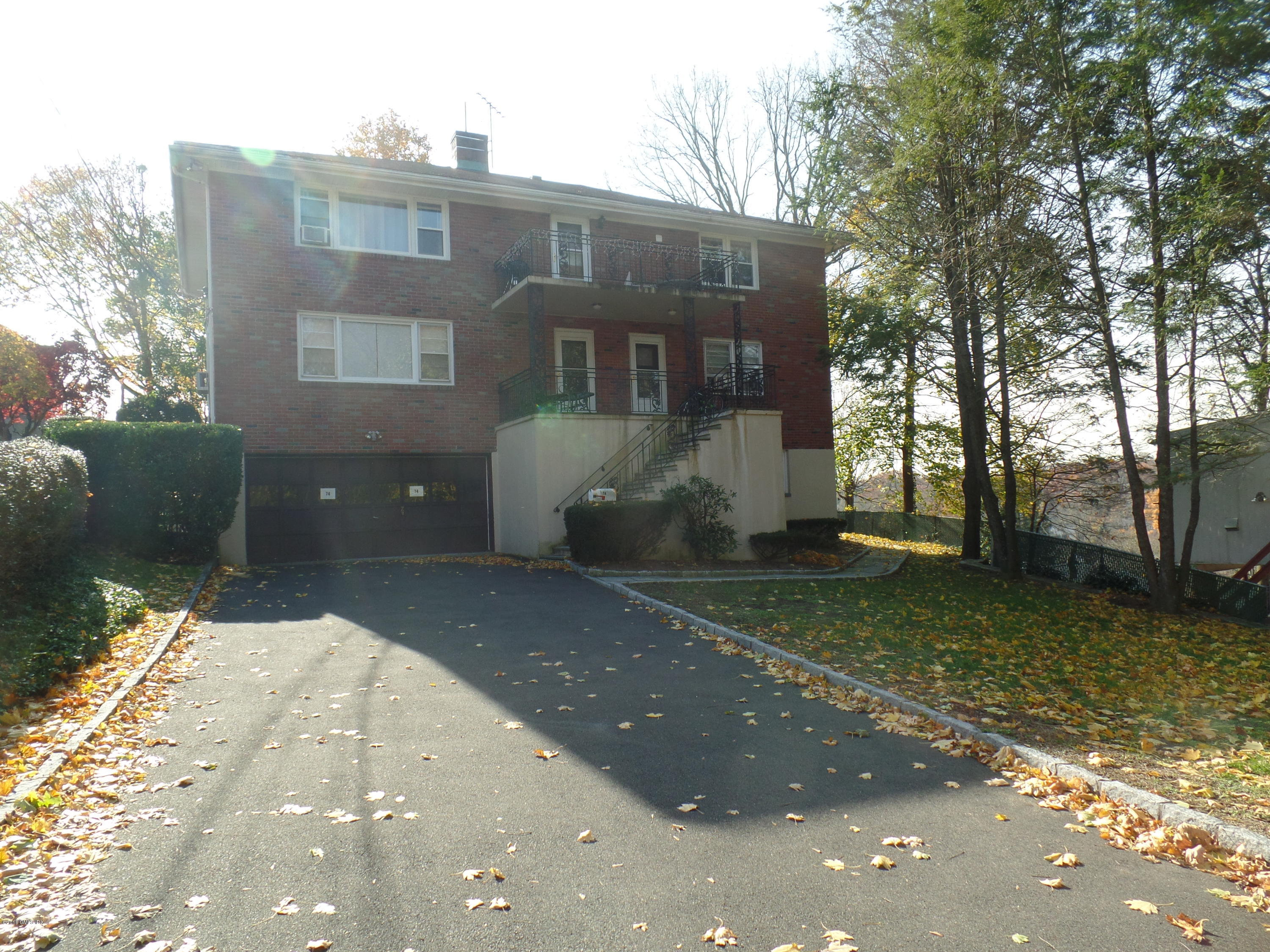 74 Byram Terrace Drive, 2